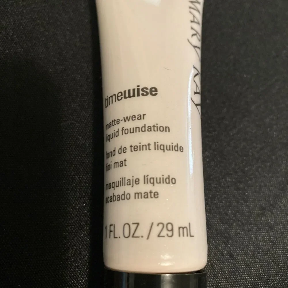 Mary Kay Timewise Matte Wear Liquid Foundation - Bronze # 3